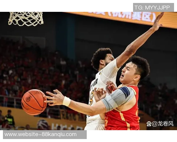 CBA辽宁队与广州队今日精彩对决录像回放尽在这里不容错过 CBA辽宁队与广州队今日精彩对决录像回放尽在这里不容错过