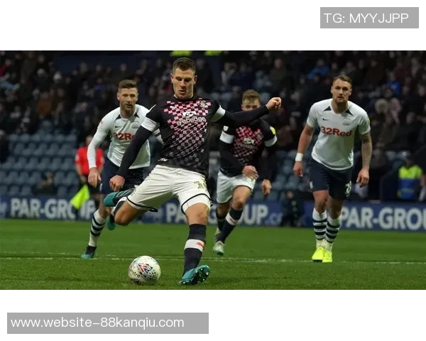 卢顿与巡游者对决前瞻分析及赛果预测,谁能笑到最后 卢顿与巡游者对决前瞻分析及赛果预测,谁能笑到最后